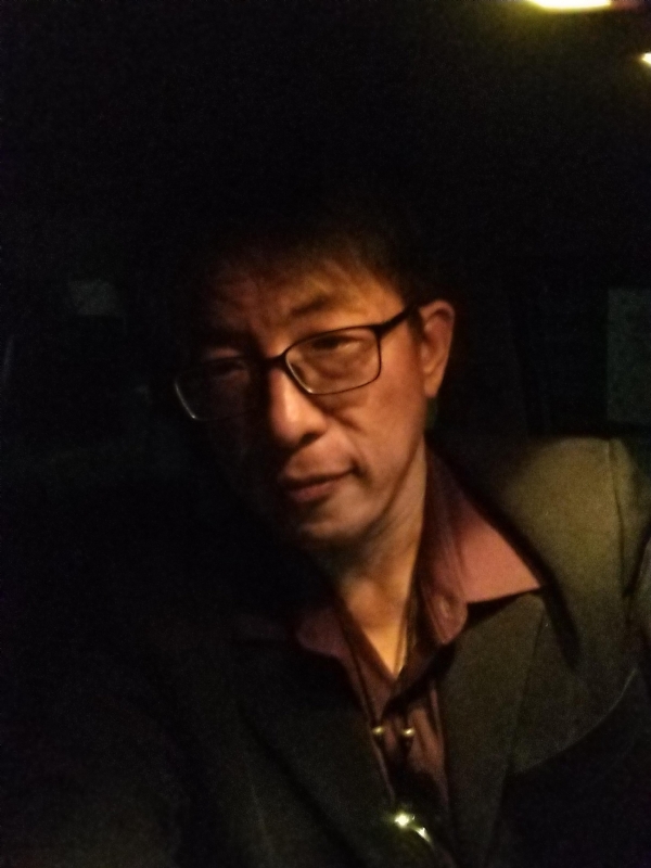 隱姓埋名的第一张照片--高雄交友中心