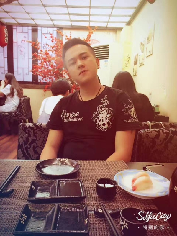 夏天的第四张照片--高雄交友中心